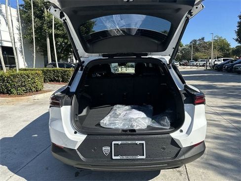 New 2026 Chevrolet Equinox EV LT image 22