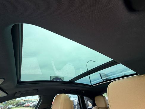 Used 2018 Porsche Macan AWD/4WD image 20