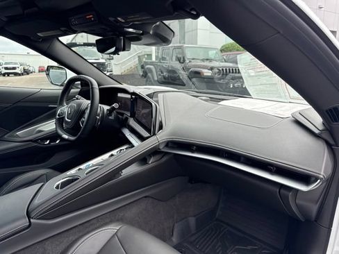 Used 2026 Chevrolet Corvette Z06 RWD image 28