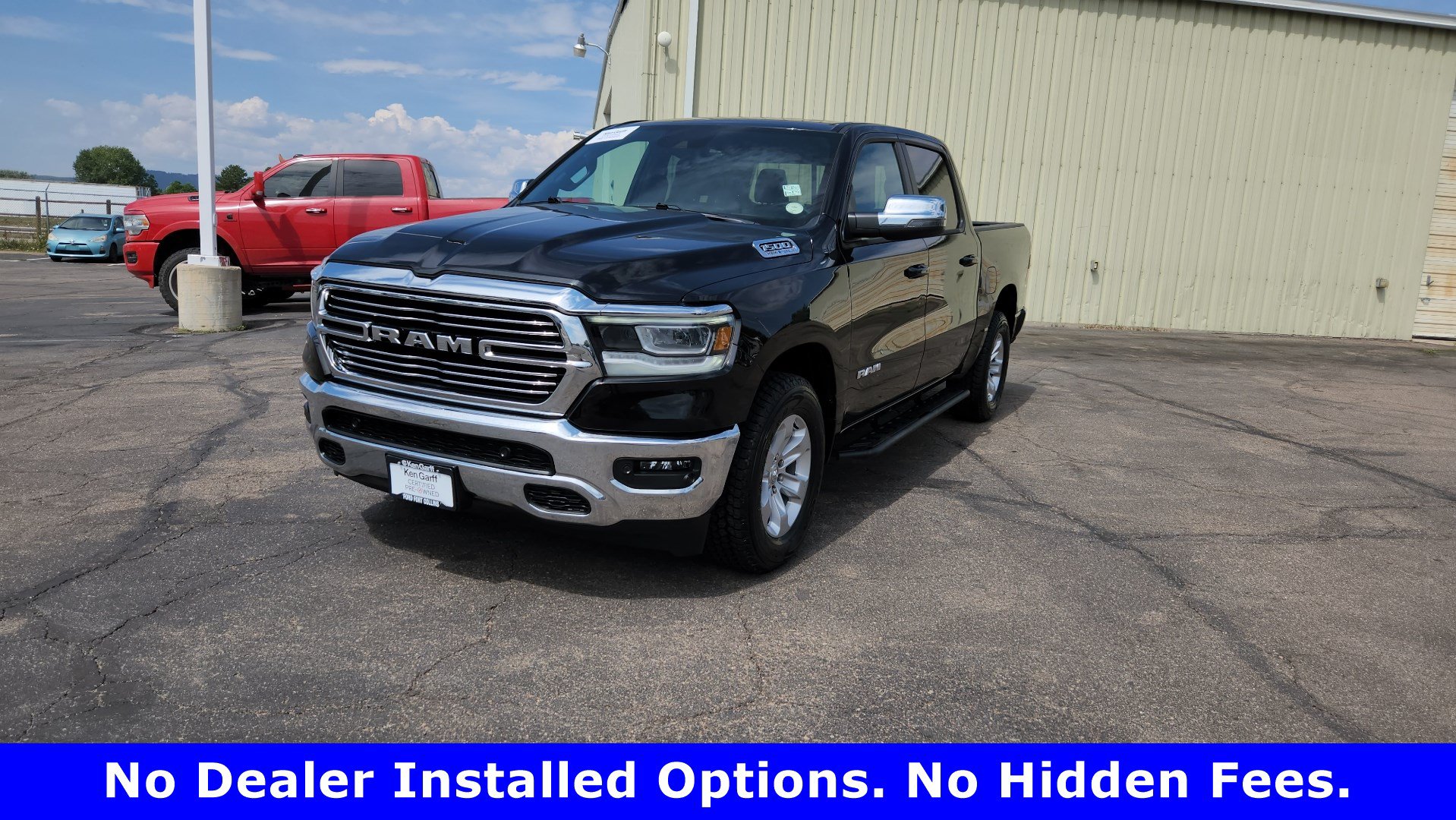 Used 2023 RAM 1500 Laramie AWD/4WD image 2