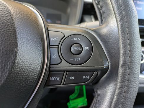 Used 2020 Toyota Corolla SE image 20