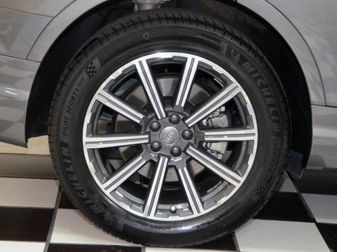 Used 2017 Audi Q7 3.0T Premium Plus AWD/4WD image 12