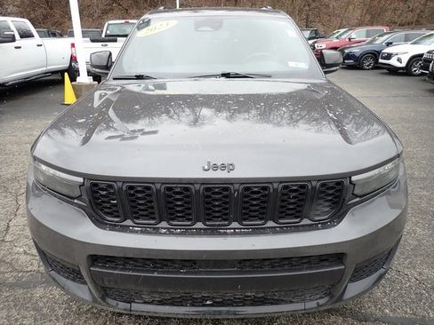 Used 2023 Jeep Grand Cherokee L Laredo image 10