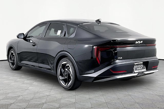 New 2026 Kia K4 GT-Line Turbo FWD image 4