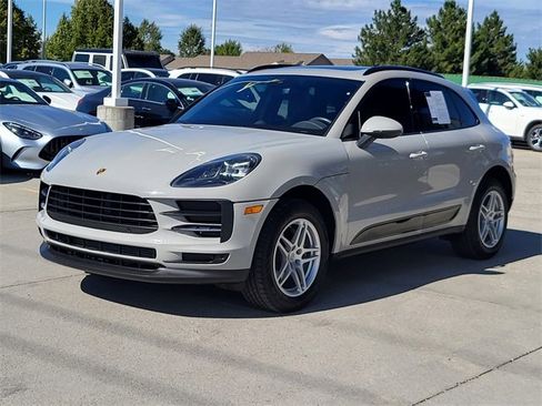 Used 2021 Porsche Macan image 39