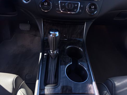 Used 2015 Chevrolet Impala LTZ image 13