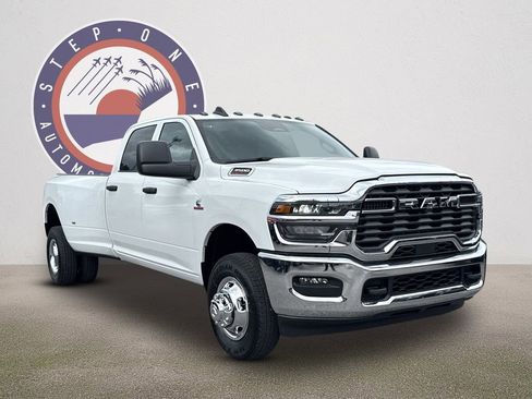 New 2026 RAM 3500 Tradesman w/ Chrome Appearance Group A AWD/4WD image 2