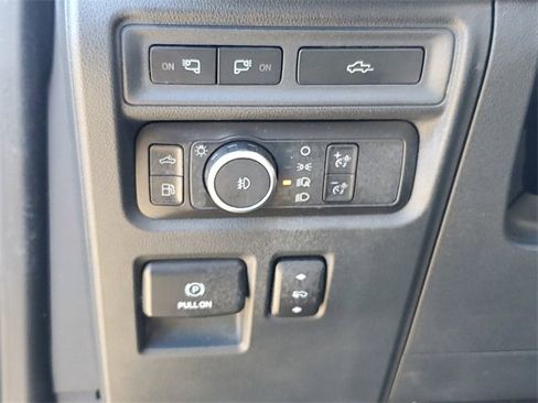 Used 2022 Ford F150 Lariat w/ Equipment Group 501A Mid image 14