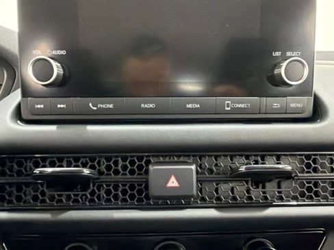 Used 2024 Honda HR-V LX image 35