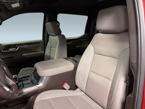 Used 2024 Chevrolet Silverado 1500 LTZ AWD/4WD image 4