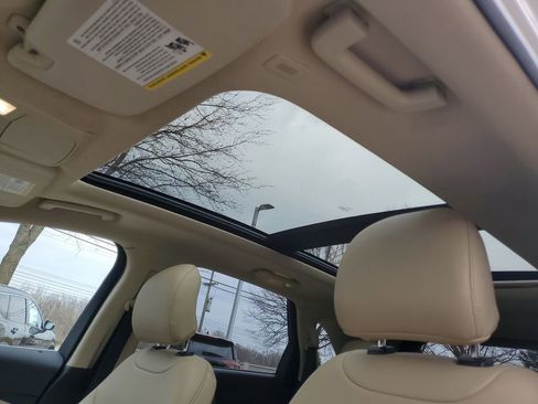 Used 2019 Ford Edge SEL w/ Equipment Group 201A image 12