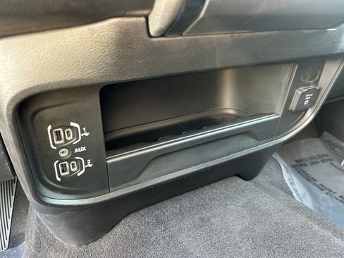 New 2025 RAM 2500 Tradesman AWD/4WD image 32