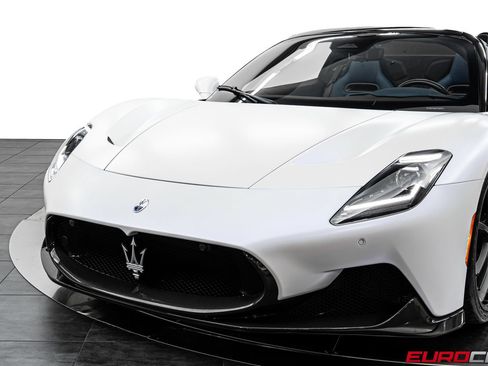 Used 2023 Maserati MC20 Spyder RWD image 19