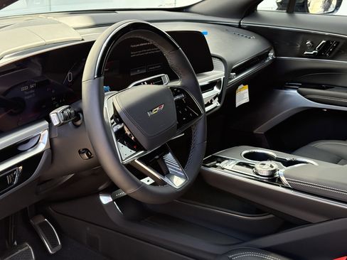 New 2026 Cadillac Lyriq V image 16