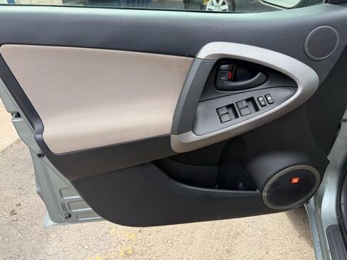 Used 2008 Toyota RAV4 Limited FWD image 12
