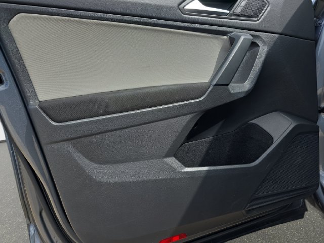 Used 2019 Volkswagen Tiguan S w/ Driver Assistance Package AWD/4WD image 28