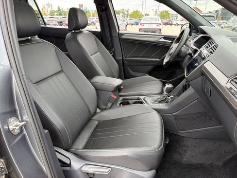Certified 2024 Volkswagen Tiguan SE R-Line FWD image 26