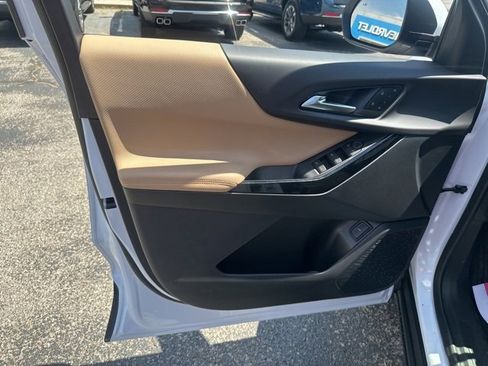 New 2026 Chevrolet Equinox ACTIV w/ Convenience Package III image 11