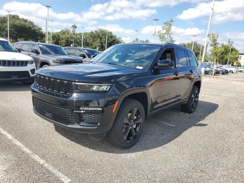 New 2025 Jeep Grand Cherokee Limited w/ Black Appearance Package image 2