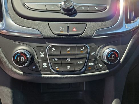 Certified 2022 Chevrolet Equinox LT AWD/4WD image 21