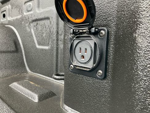 Used 2021 Chevrolet Silverado 1500 LT Trail Boss w/ Convenience Package II image 13