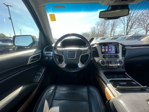 Used 2020 GMC Yukon XL Denali w/ Denali Ultimate Package image 18