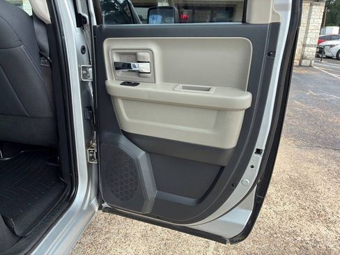 Used 2012 RAM 1500 Classic SLT RWD image 40