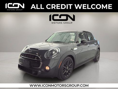 Used 2019 MINI Cooper S image 1