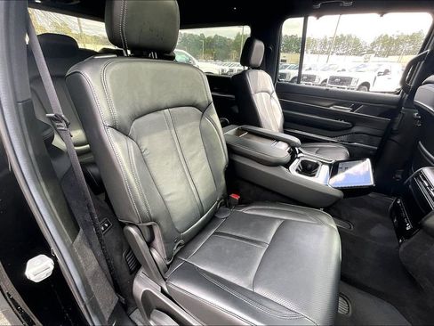 Used 2022 Jeep Grand Wagoneer Series I image 27