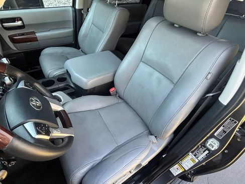 Used 2014 Toyota Sequoia Platinum AWD/4WD image 20