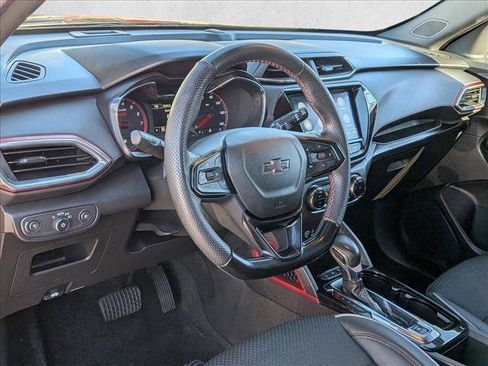 Used 2023 Chevrolet TrailBlazer RS w/ Convenience Package image 10