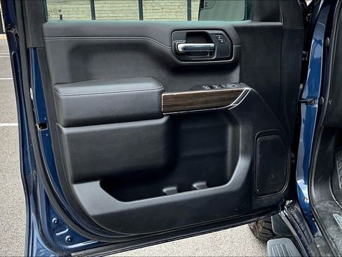 Used 2022 Chevrolet Silverado 1500 LT Trail Boss w/ Bed Protection Package AWD/4WD image 14