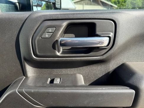 Used 2022 Chevrolet Silverado 2500 Custom w/ Snow Plow Prep/Camper Package AWD/4WD image 33