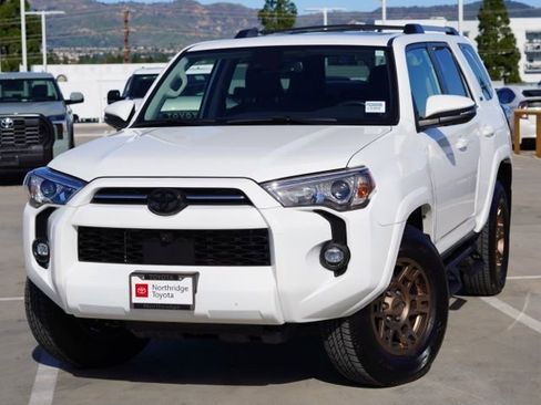 Used 2023 Toyota 4Runner SR5 Premium image 4