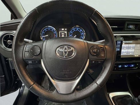 Used 2018 Toyota Corolla SE FWD image 24
