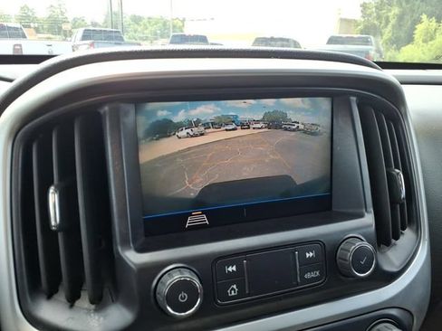 Used 2022 Chevrolet Colorado LT RWD image 25