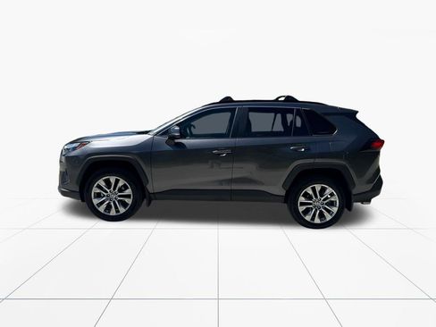 Used 2024 Toyota RAV4 XLE Premium FWD image 4