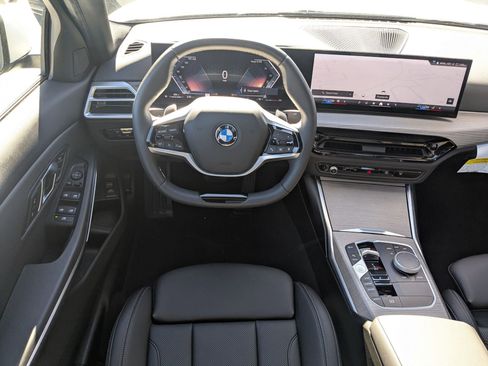 Used 2025 BMW 330i Sedan w/ Convenience Package image 32