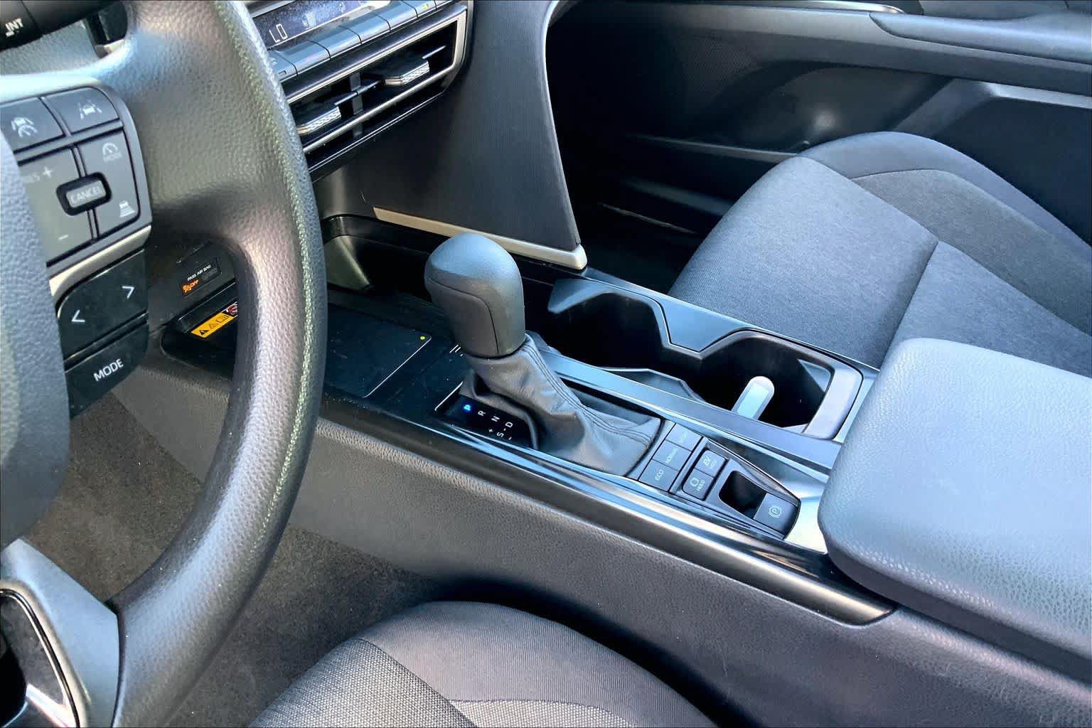 Used 2025 Toyota Camry LE FWD image 16