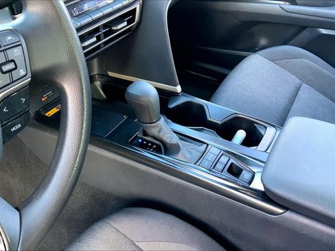 Used 2025 Toyota Camry LE FWD image 16