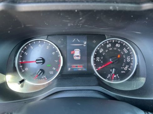 Used 2021 Toyota RAV4 XLE w/ Convenience Package image 30