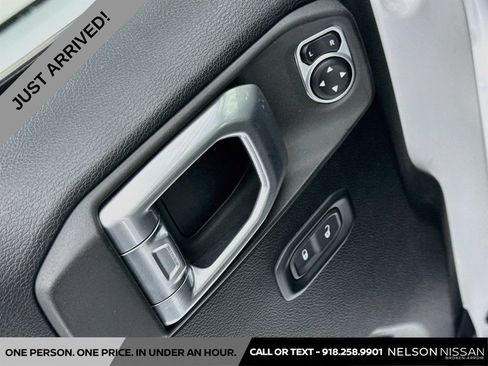 Used 2020 Jeep Wrangler Unlimited Sport S AWD/4WD image 17