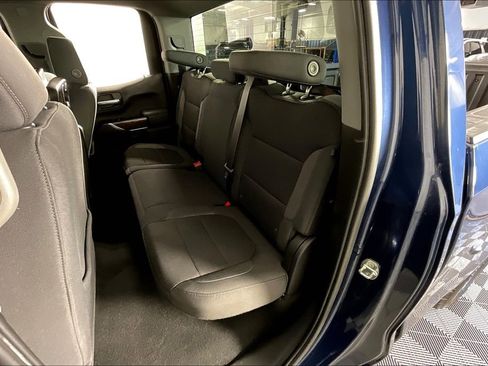 Used 2022 GMC Sierra 1500 SLE image 35