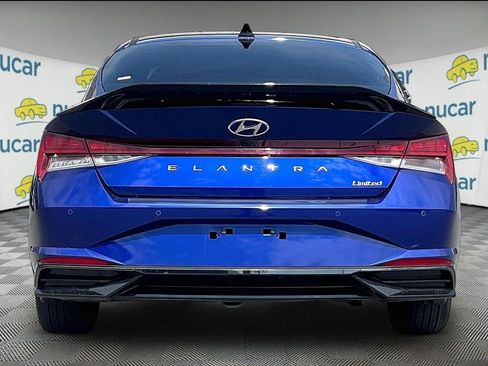 Certified 2023 Hyundai Elantra Limited FWD image 5