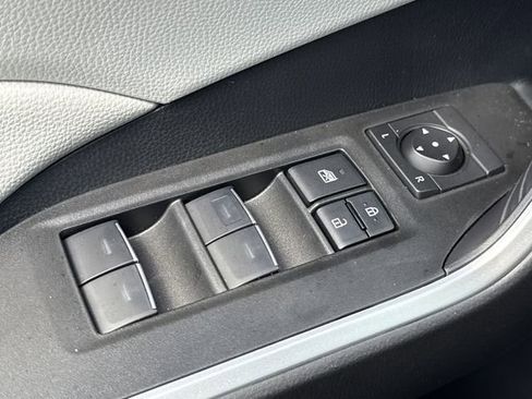 Used 2025 Toyota RAV4 XLE w/ Convenience Package image 25