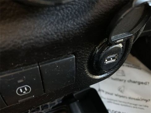 Used 2017 Jeep Wrangler Unlimited Sahara w/ Connectivity Group image 26