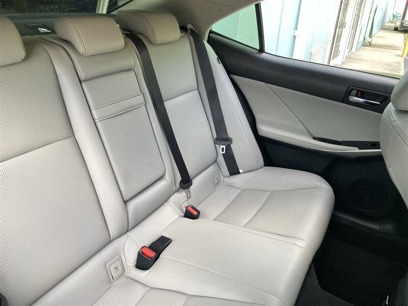 Used 2015 Lexus IS 350 w/ Navigation System Package RWD image 18