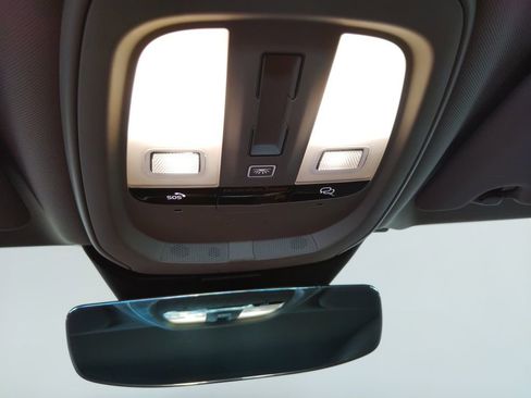 Used 2025 Volvo S60 B5 Core image 24