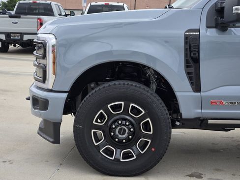 New 2026 Ford F250 Platinum AWD/4WD image 9