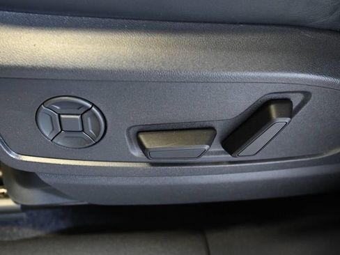 Used 2025 Audi Q5 Premium Plus w/ Premium Plus AWD/4WD image 27